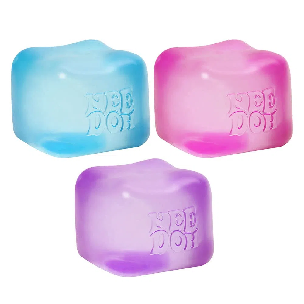 Schylling Needoh Lot de 3 Jouets sensoriels Cube avec Un écrasement Super Solide – revient Toujours à sa Forme carrée – Les Couleurs Peuvent Varier