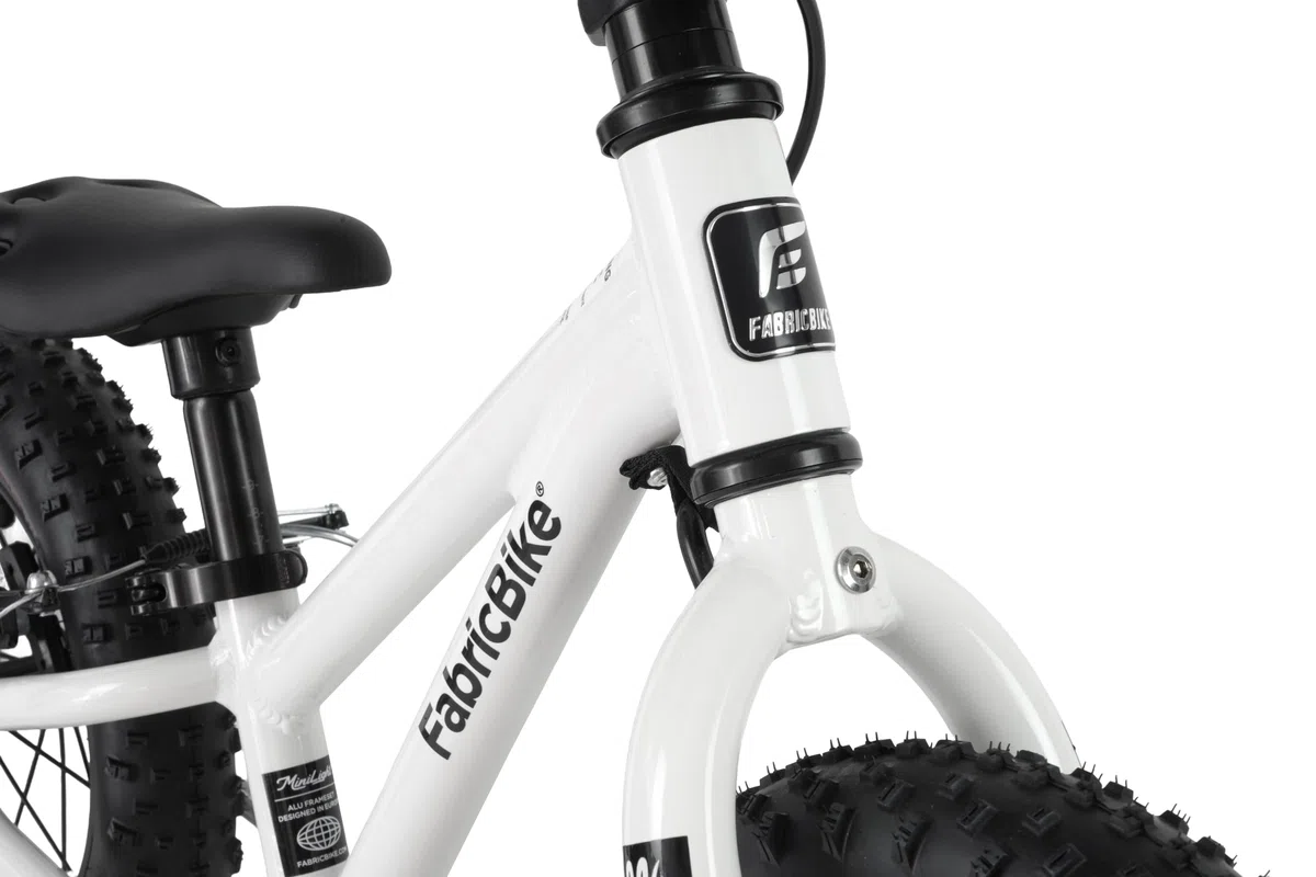 FabricBike Mini Light Draisienne Enfant 12 Pouces – Ultra Légère (3,4 kg), Cadre Aluminium 6061, Réglable, 2 Versions (avec ou sans Pneus Crantés), 2–5 Ans