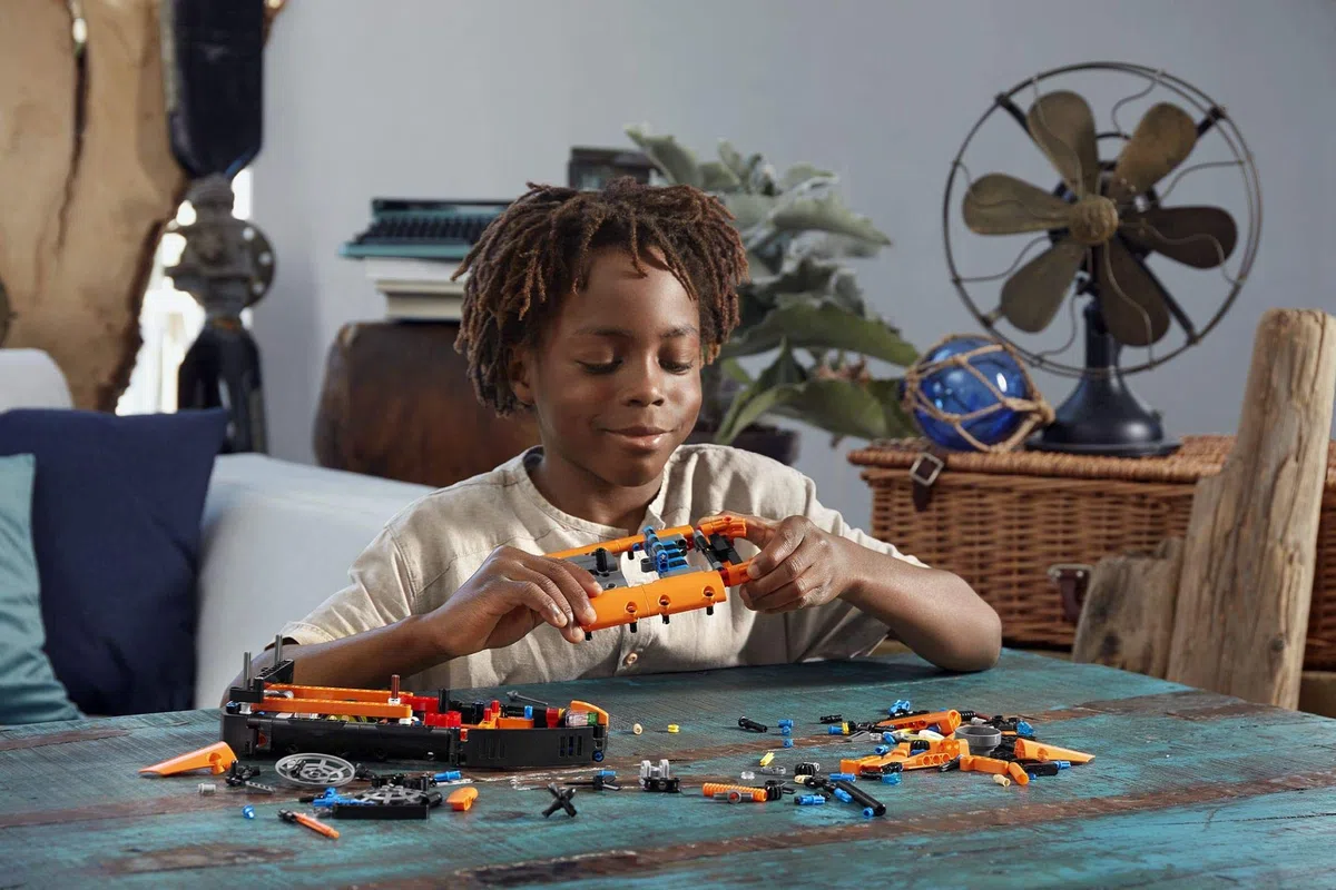 LEGO Technic 42120 - Aéroglisseur de Sauvetage 2-en-1 (457 pièces) Neuf 2021