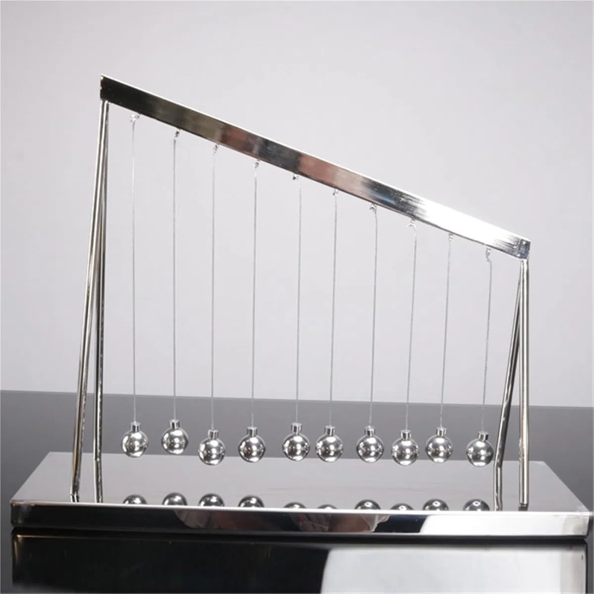 Grands Newtons Cradle 10 Balles d'équilibre en métal